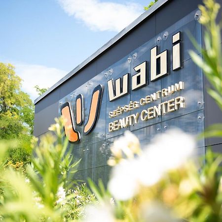 Wabi Hotel - Beauty & Dental Center Sopron Bagian luar foto