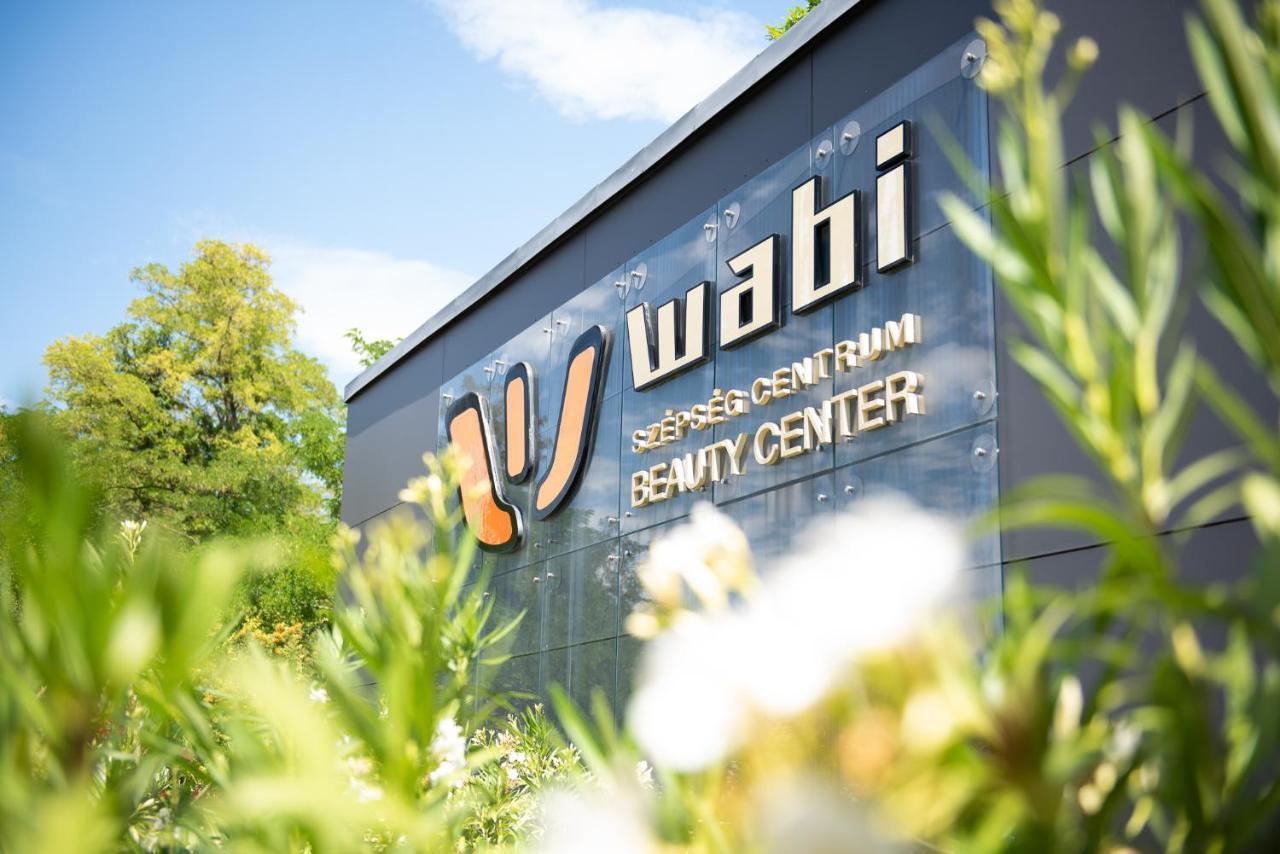 Wabi Hotel - Beauty & Dental Center Sopron Bagian luar foto